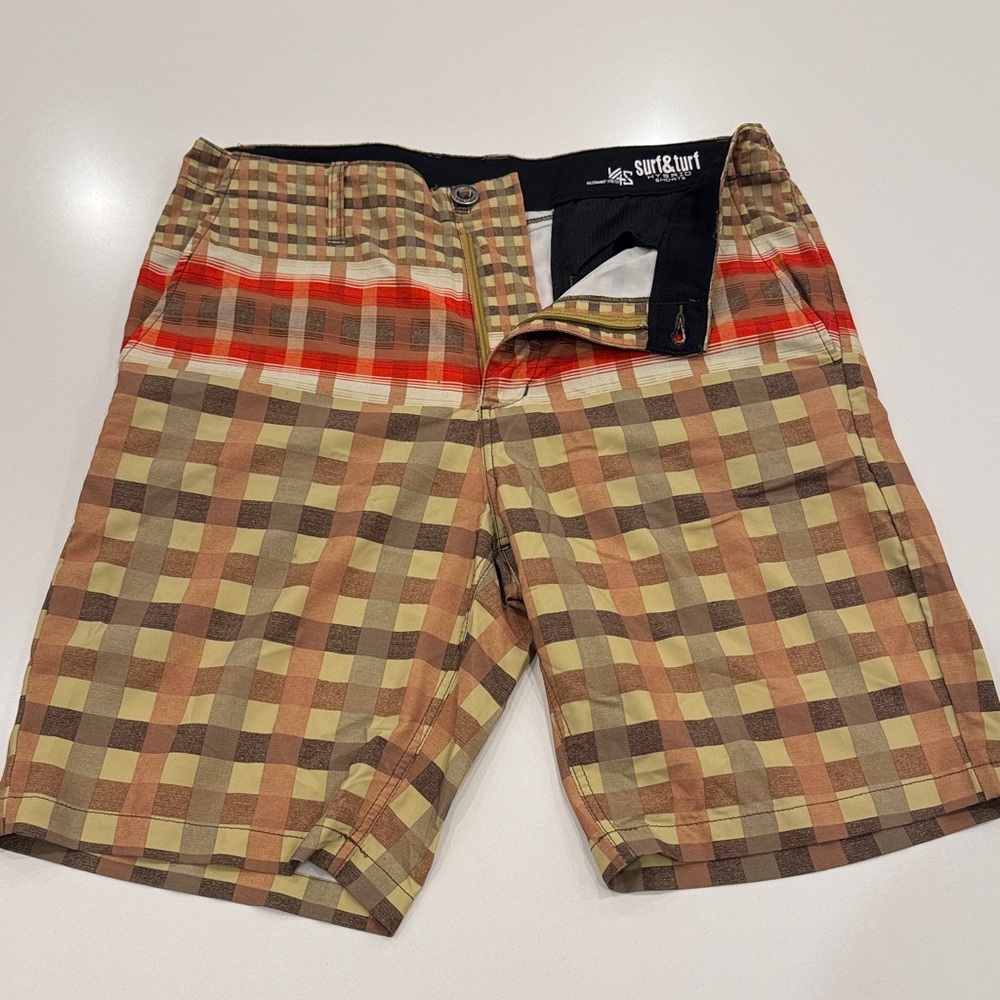 Volcom Checkered Shorts in Brown and Red (31)